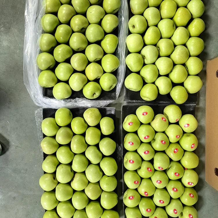 Agaran ati ki o dun Green Apples